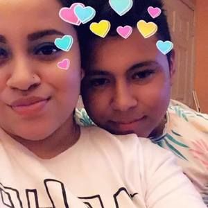 Meet your Posher, Lea